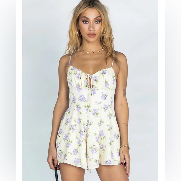 Princess Polly Pants - NWOT Princess Polly Yellow Purple Clementine Floral TieBack Romper Playsuit - 12